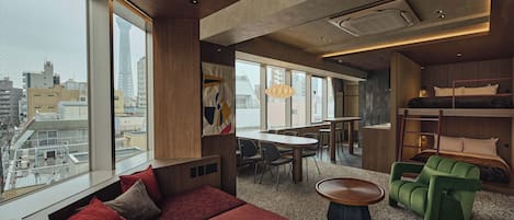 Deluxe Studio Suite