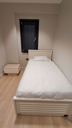 جناح تنفيذي - منظر للمدينة | مساحة عمل للكمبيوتر المحمول وستائر تعتيم ومكواة/لوح كي وواي فاي مجانًا