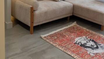 Executive Suite, City View | Laptop workspace, blackout drapes, iron/ironing board, free WiFi