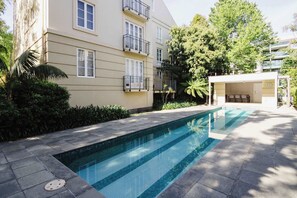 Pool - Elegant East Melbourne Escape | Pool+Gym+Parking (East Melbourne)