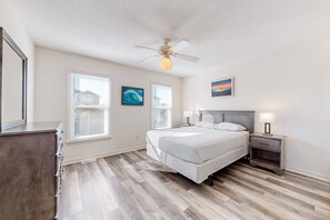 3 chambres, fer et planche à repasser, Wi-Fi gratuit, draps fournis
