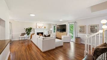 TV, fireplace, offices