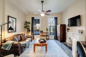 TV, offices - Perfect Derby Week Unit Near Churchill Downs! (Louisville)
