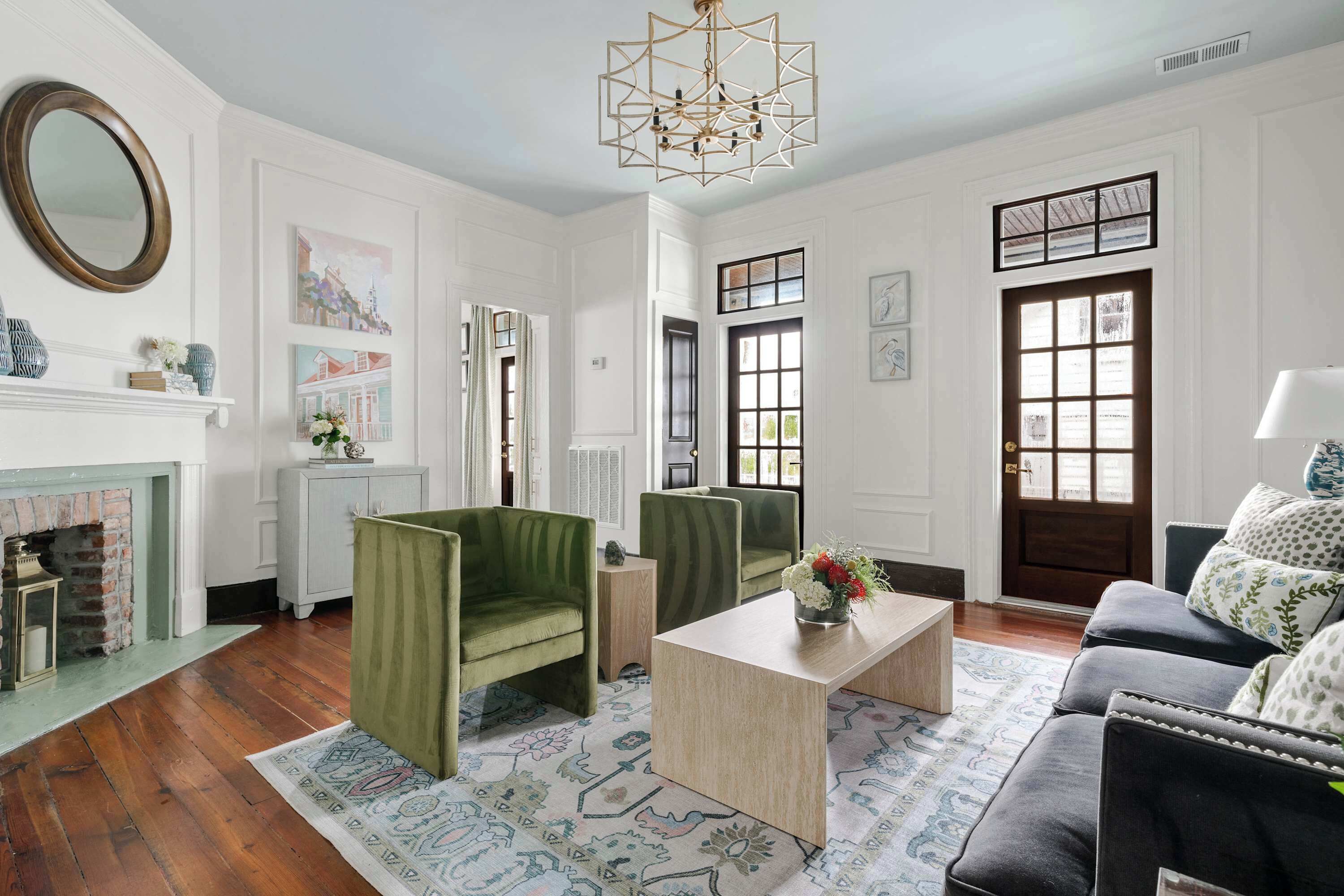 Designer 3bd, 2ba W. Huge Porch + Sauna + Parking - Charleston, SC