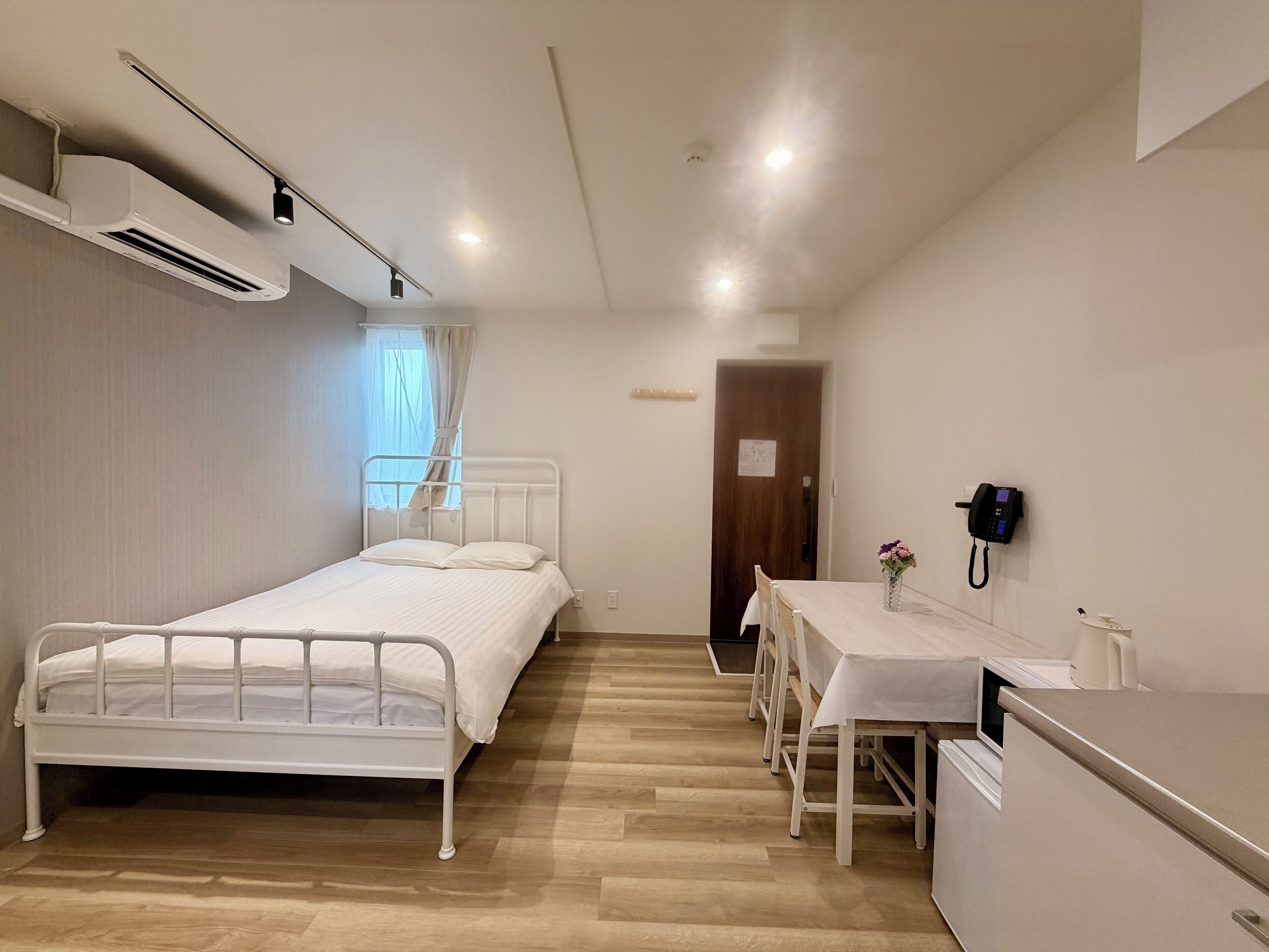 1 室のベッドルーム、アイロン / アイロン台、WiFi、ベッドシーツ