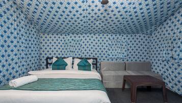 Deluxe Tent, Balcony, Mountain View | Desk, iron/ironing board, free WiFi