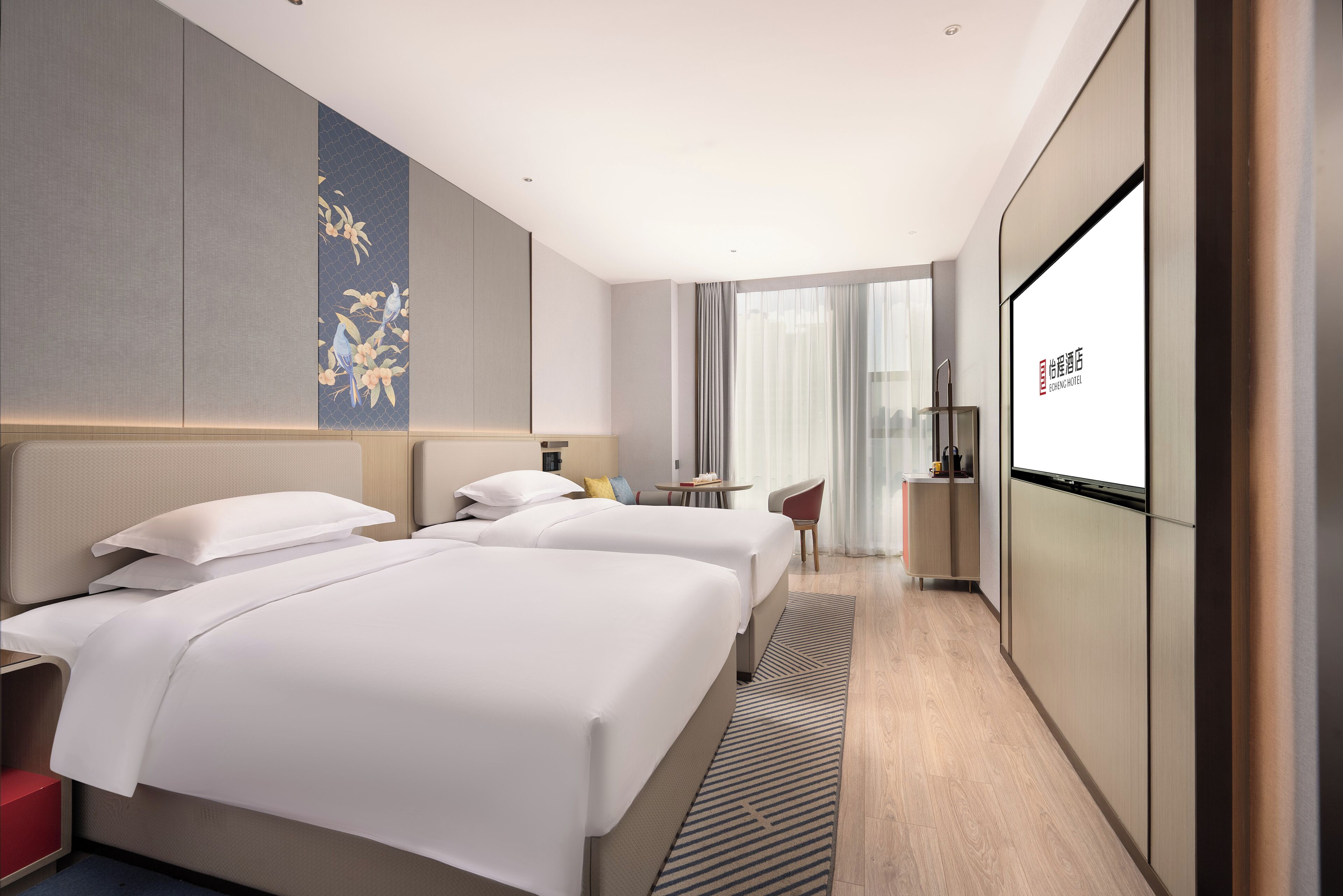 City tweepersoonskamer | Luxe beddengoed, een gratis minibar, een laptopwerkplek, gratis wifi