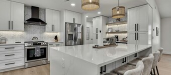 Spacious 4-bedroom waterfront home in beautiful Crystal River with fitness room