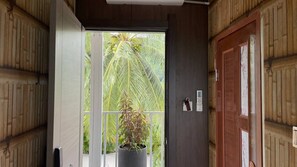 Caixa forta a l'habitació, decoració individual i mobiliari individual 