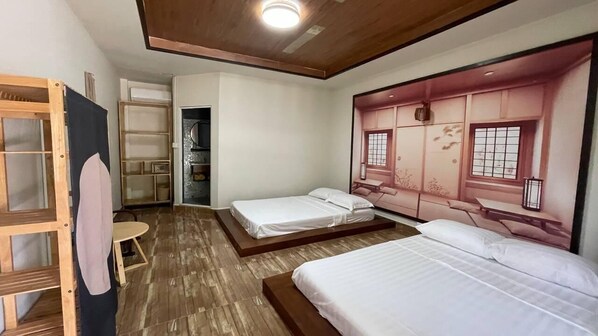 خزنة داخل الغرفة وبديكورات فريدة لكل غرفة وطراز فريد لكل وحدة