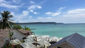 Standard Twin Room, Balcony, Sea View | In-room safe, individually decorated, individually furnished, free WiFi - White Sand Ark Resort (Preah Sihanouk)