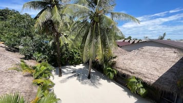 Een kluis op de kamer, individueel gedecoreerd, individueel gemeubileerd