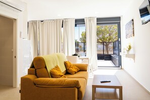 CA STUDIO-TERRAZA-VISTA PLAYA | Living area | Smart TV - CA LA MAR VILLAJOYOSA (Villajoyosa)