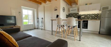 電視、乒乓球設施