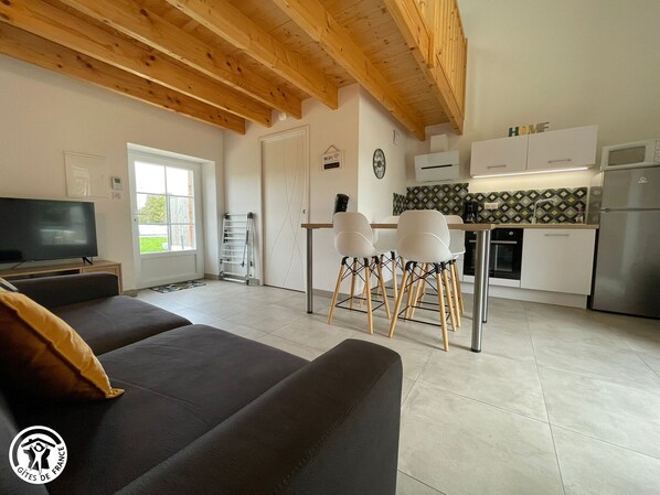 Télévision, table de tennis de table