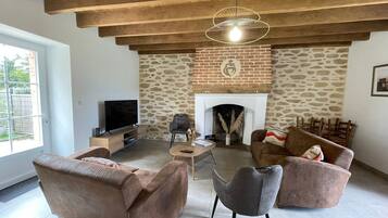 Televisie en een tafeltennistafel