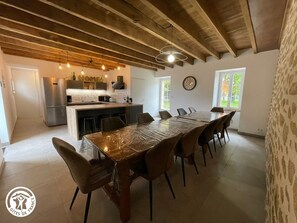 Dining - Spacious Gîtes in Vendée with Heated Pool (Soullans)