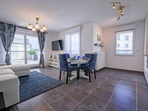 Interior - Bright apartment with terrace and parking near Disneyland Paris (Chessy)