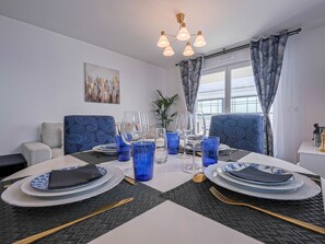 Dining - Bright apartment with terrace and parking near Disneyland Paris (Chessy)
