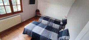 Twin Room | Free WiFi