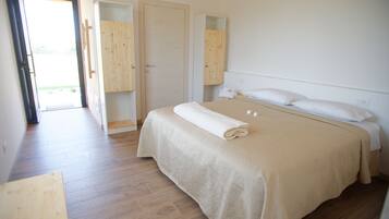 Deluxe Apartment, Patio, Garden View | Free WiFi