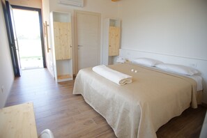 Appartement Deluxe, patio, vue jardin | Wi-Fi gratuit