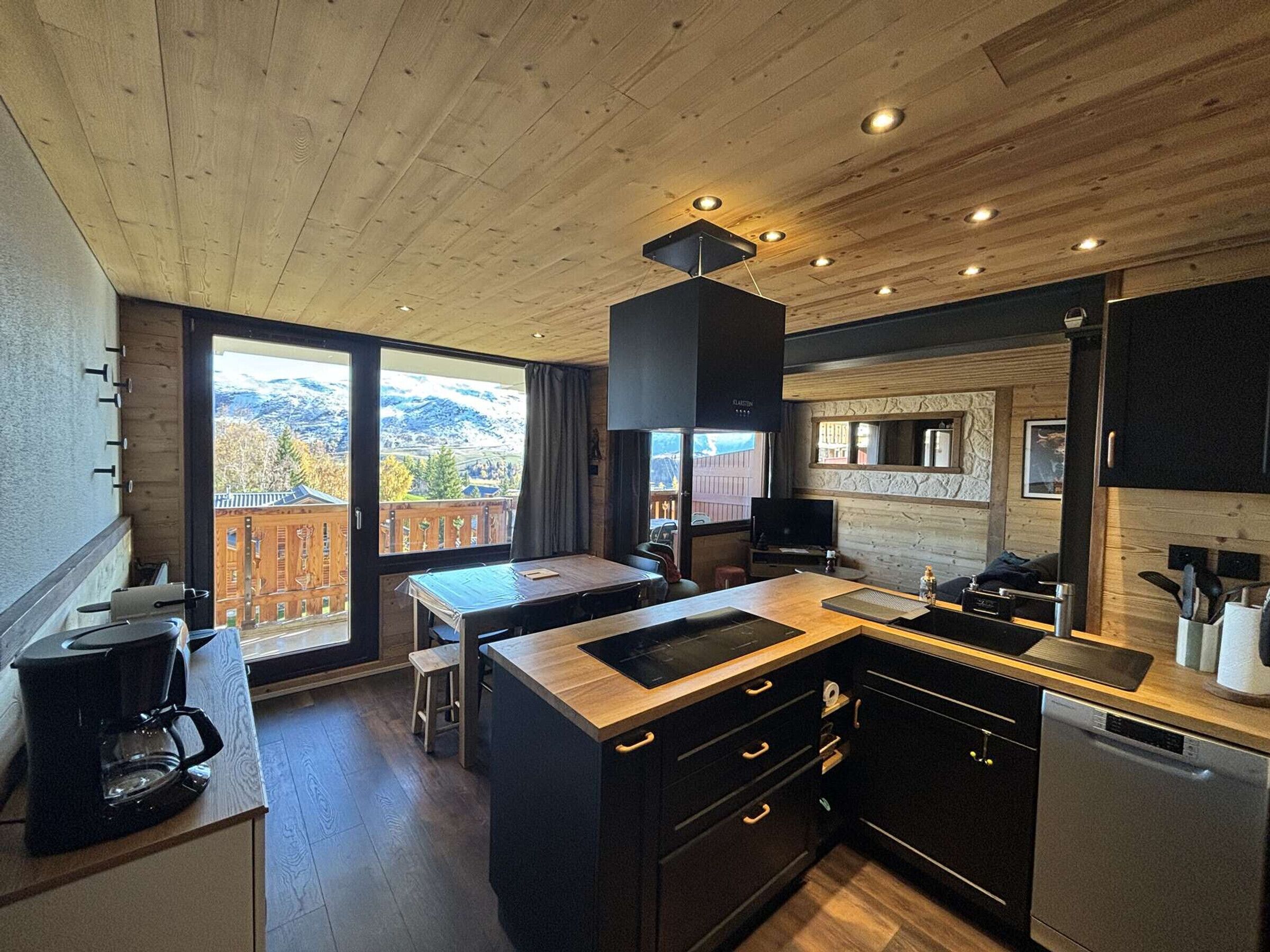 Kühlschrank, Mikrowelle, Geschirrspüler