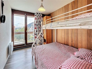 2 bedrooms - Ski-in apartment with balcony for 7 people (Le Corbier)