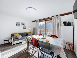 Interior - Ski-in apartment with balcony for 7 people (Le Corbier)