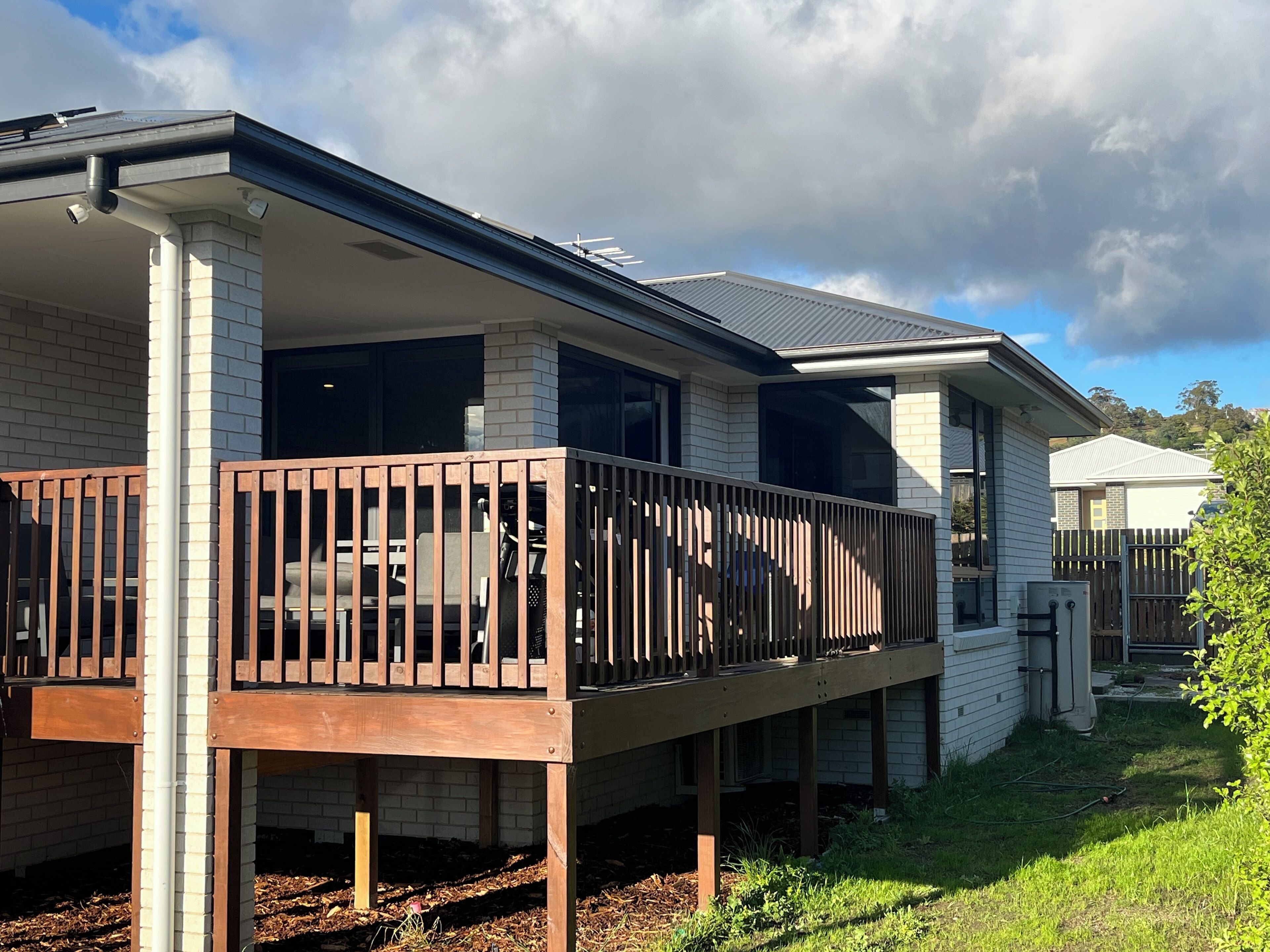 المنشأة من الخارج