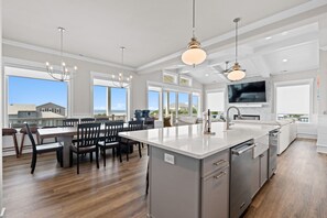 Interior - Experience luxury at SeaKing Good Times in Oak Island, with ocean views and space for 18! (Oak Island)