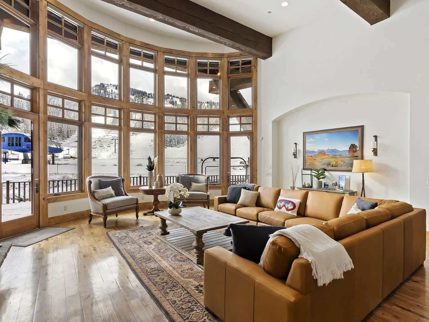 Télévision, cheminée, jeux vidéo, livres