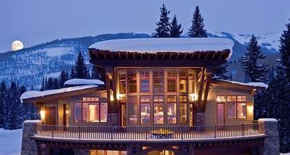 Apex Lodge | Solitude Resort 5BR with Hot Tub