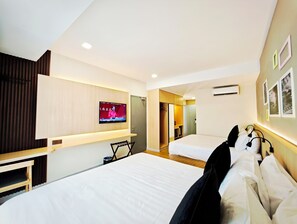 Caja de seguridad en la habitación y cortinas blackout 