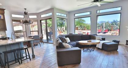 Canyon Ridge Oasis-a luxury desert retreat with Tucson elegance.