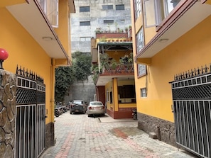 Property grounds - Potala Tourist Home (Kathmandu)