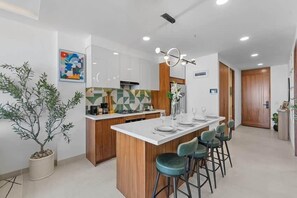 Fridge, microwave, oven, stovetop - Boho 2 BR Condo - Dowtown - Rooftop Pool - Jacuzzi (Puerto Vallarta)