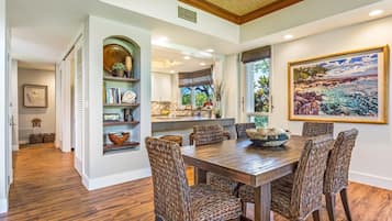 Nhà liên kế, nhiều giường, lanai, quang cảnh vườn (Mauna Lani Islands K1) | Khu ăn uống