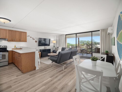A piece of paradise located in the heart of South Kihei.