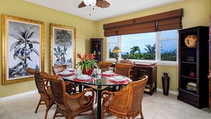 Townhome, Multiple Beds, Lanai, Ocean View (Na Hale O Keauhou D3) | Dining