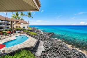 Pool - Ocean Front Fantastic Views Corner Unit - Vrkcv (Kailua-Kona)