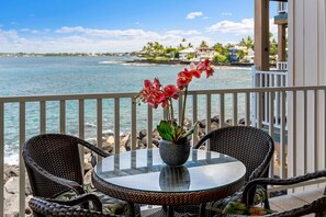 Apartment, Mehrere Betten, Veranda, Meerblick (Sea Village 1101) | Speisen im Freien