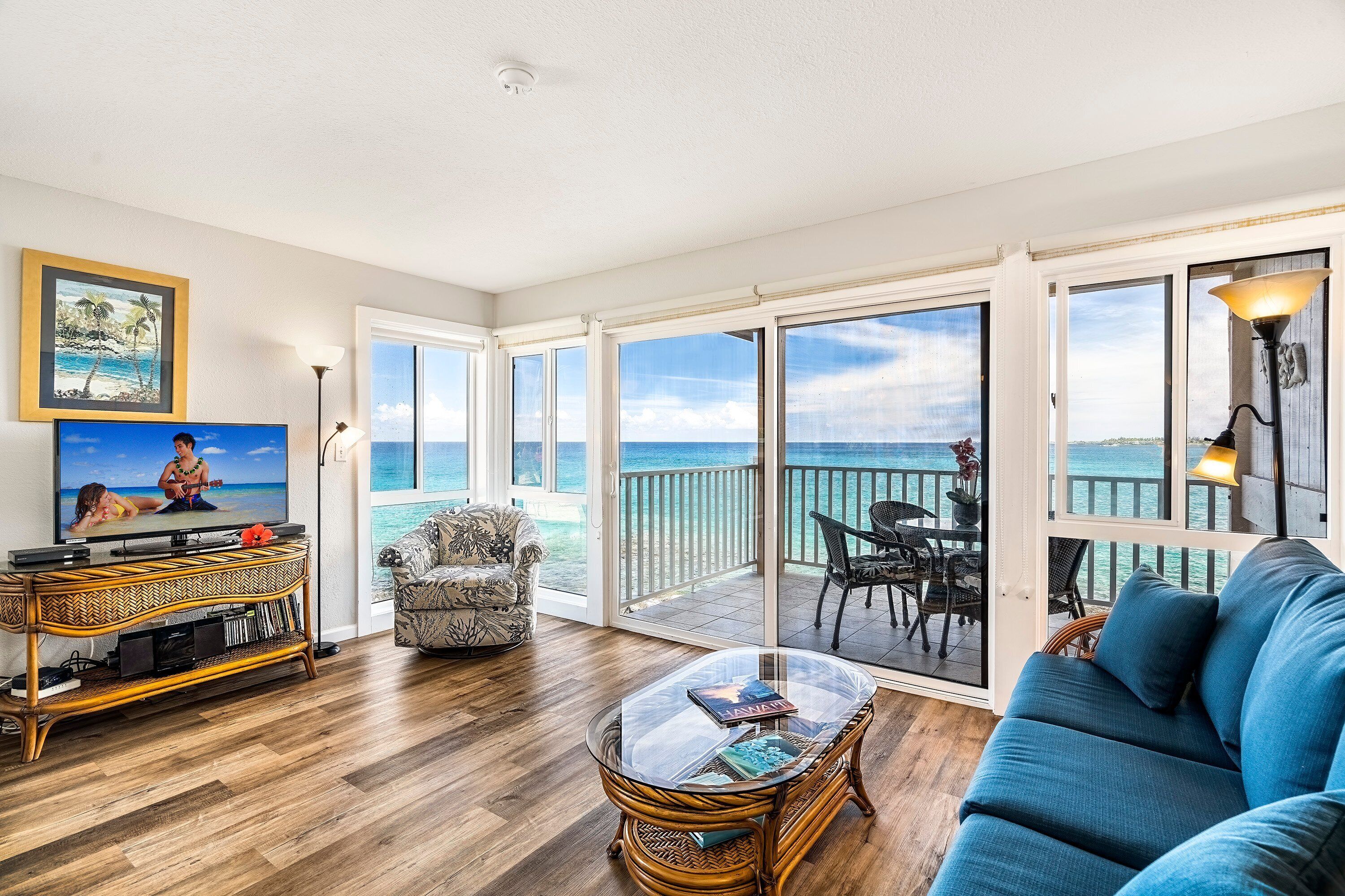 Lejlighed - flere senge - hawaiiansk terrasse - havudsigt (Sea Village 1101) | Opholdsområde