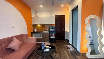 Superior Studio, Balcony, Lake View | Premium bedding, desk, laptop workspace, blackout drapes