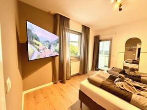 2 chambres, fer et planche à repasser, Wi-Fi, draps fournis