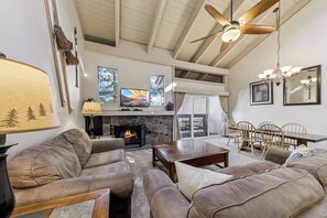 TV, fireplace - Embers & Evergreens Retreat Hot tubs Pool LLV457 (South Lake Tahoe)