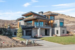 Exterior - 6BR SkyRidge- HotTub-Sauna, Views, Golf, Sleeps 16 (Heber City)
