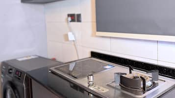 Economy Apartment, Balcony, City View | Private kitchen