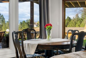 تناول الطعام