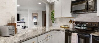 Relax at The Fox Watch, a cozy 2BR 1BA Missoula retreat just 6 miles from downtown. Enjoy mountain views, fire pit nights, and seasonal fox sightings after days of Montana adventure.